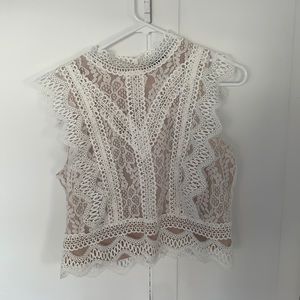 Lace detailed tank top